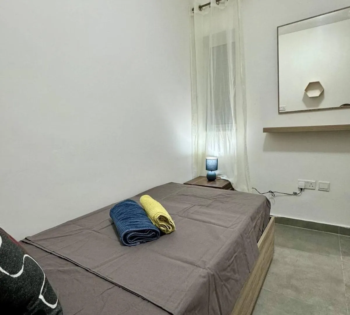 Mive-Delux Three Bedroom Apartment In Marsaskala