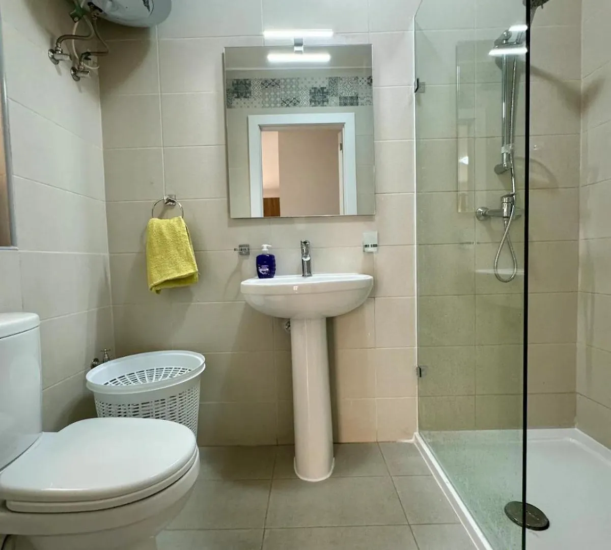 Mive-Delux Three Bedroom Apartment In Marsaskala